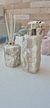 Kit saboneteira e difusor para banheiro
Conjunto para banheiro
Kit lavabo
Saboneteira decorativa
Difusor de ambiente banheiro
Acessórios de banheiro
Kit higiene banheiro
Kit banheiro pedra natural
Kit saboneteira luxo
Kit banheiro mármore  ônix 
sabonetei