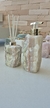 Kit saboneteira e difusor para banheiro
Conjunto para banheiro
Kit lavabo
Saboneteira decorativa
Difusor de ambiente banheiro
Acessórios de banheiro
Kit higiene banheiro
Kit banheiro pedra natural
Kit saboneteira luxo
Kit banheiro mármore  ônix 
sabonetei