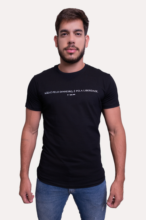 Camiseta Slim Fit Liberdade