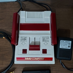 Nintendo Family Computer Famicom Original em excelente estado - comprar online