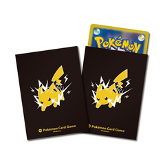 SLEEVE SHIELD POKÉMON CENTER - PIKACHU BLACK - NOVO