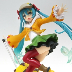 ACTION FIGURE HATSUNE MIKU AUTUMN VER. RENEWAL FIGURE YELLOW - TAITO - ORIGINAL - NOVO - Loja Geek | Altair Play