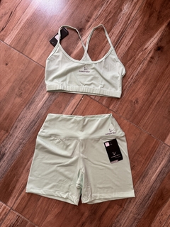 Conjunto liso verde manzana talle 3 - comprar online