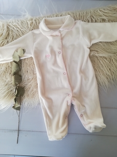 ENTERITO PLUSH OSLO NATURAL BORDADO ROSA