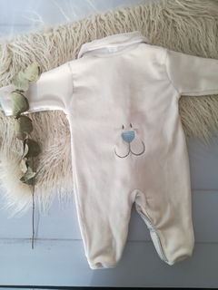 ENTERITO PLUSH NATURAL BORDADO CELESTE - comprar online
