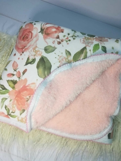 MANTA RECIBIDORA ALGODON PIMA /CORDERITO FLORES - comprar online