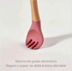 Imagen de set de cubiertos de Silicona y Bamboo