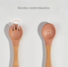set de cubiertos de Silicona y Bamboo