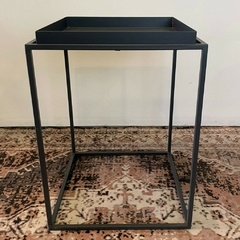 MESA DE ARRIME HIERRO GRIS en internet