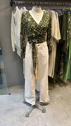 CALÇA RETA COLOR - OFF WHITE - comprar online