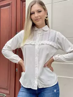 Camisa con detalles - comprar online