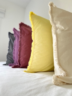ALMOHADON FLECOS 50 x 50