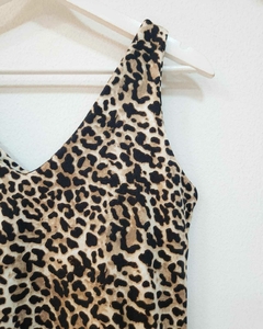 [MICROFIBRA] Musculosa "V" animal print en internet