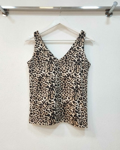 [MICROFIBRA] Musculosa "V" animal print - comprar online