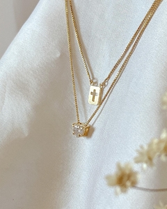 Colar Escapulário Coração Zircônia e Crucifixo Banho Ouro 18k