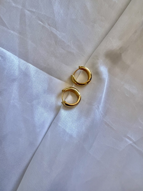 Brinco Argola Lisa Banho Ouro 18k
