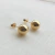 Brinco fixo esfera maciça banhado a ouro 18K