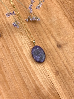 Pingente Mica Roxa