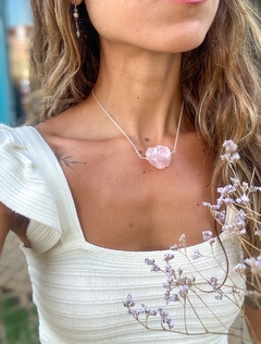 Colar Quartzo Rosa Bruto - comprar online