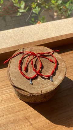 Pulseira dos 7 nós com pingente de Figa na internet