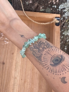 Pulseira Cascalho Fluorita Verde