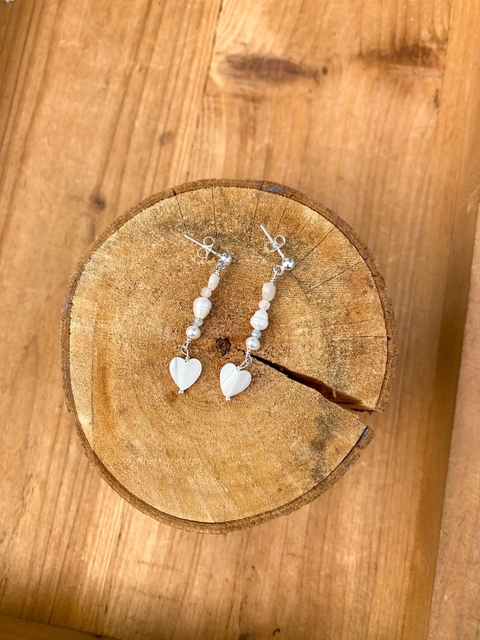 Brinco Coração Madrepérola