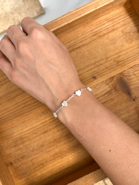 Pulseira Coração Madrepérola - comprar online