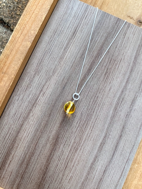 Pingente Minimalista Âmbar Limão