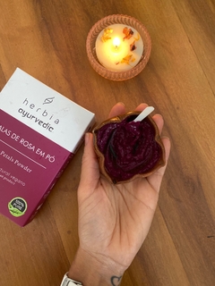 Máscara de Pétalas de Rosas Orgânicas na internet