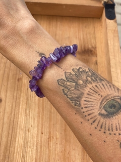 Pulseira Cascalho Ametista na internet