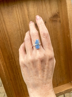 Anel Cianita azul Regulável na internet