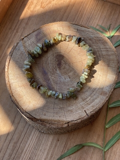 Pulseira Cascalho Granada Verde - comprar online