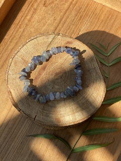 Pulseira Cascalho Iolita
