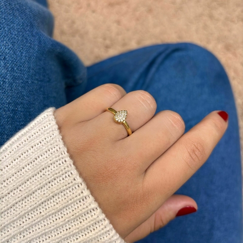 Anel Solitário Gota Cravejado C/ Zircônia