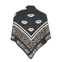 Imagen de Bufanda Triangular Oreiro Love (31167)
