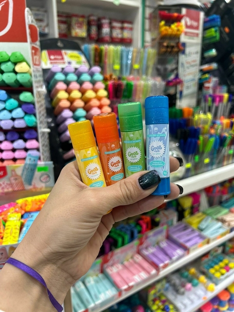 ADHESIVO EN BARRA WERO COOL STICK