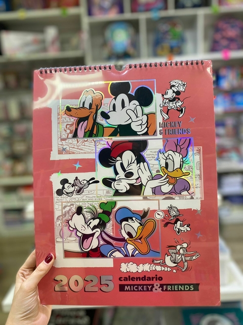 CALENDARIO 2025 MOOVING 40 X 30 MICKEY Y SUS AMIGOS