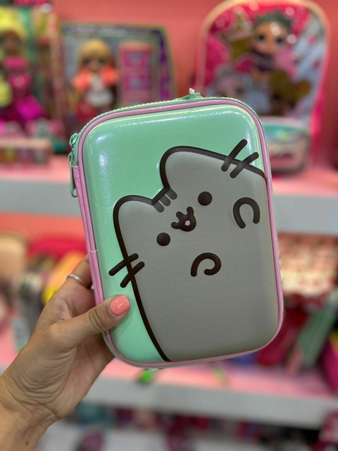 CARTUCHERA PUSHEEN 2 PISOS