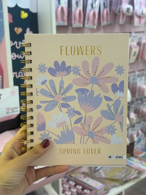 CUADERNO 16 X 21 MOOVING TAPA DURA 80 HOJAS RAYADO ESPIRAL GARDEN FLORES