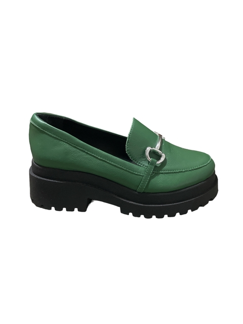 Mocassim verde tratorado