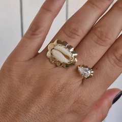 Imagem do Anel búzio e gota zircônia