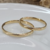 Aliança Isis abaulada, semi anatômica 2mm - ouro 18k - comprar online