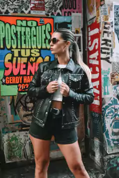Campera de cuero Olivia en internet