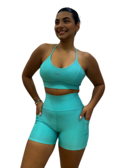 CONJUNTO SHORT CANELADO COM DETALHES VAZADOS NA PARTE DE TRÁS - 1540 - comprar online