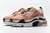 Balenciaga Triple S Golden na internet