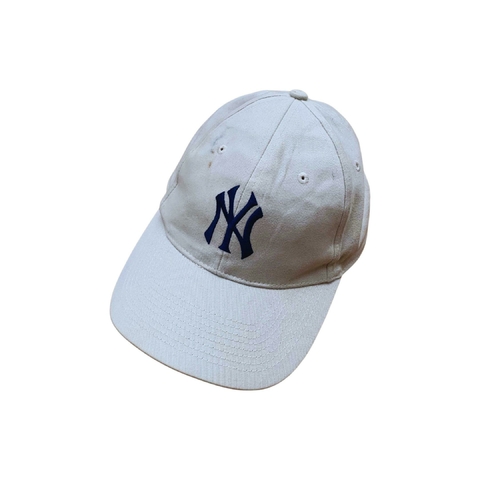 Boné alemão “New Era” (Importado)