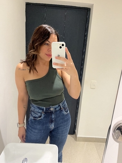Blusa Michele na internet