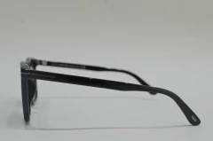 TOM FORD FLETCHER 832 01 57 A na internet