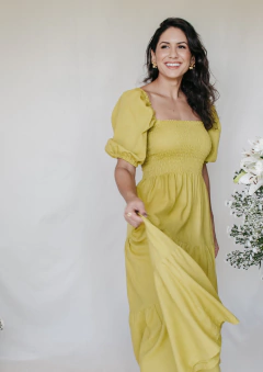 Vestido Ester verde azeitona - Três Flores Ateliê