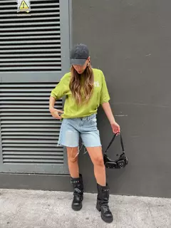 REMERA OVER GREEN en internet